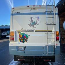 -Puddles-Pressure-Washing-Remarkable-RV-Transformation- 3